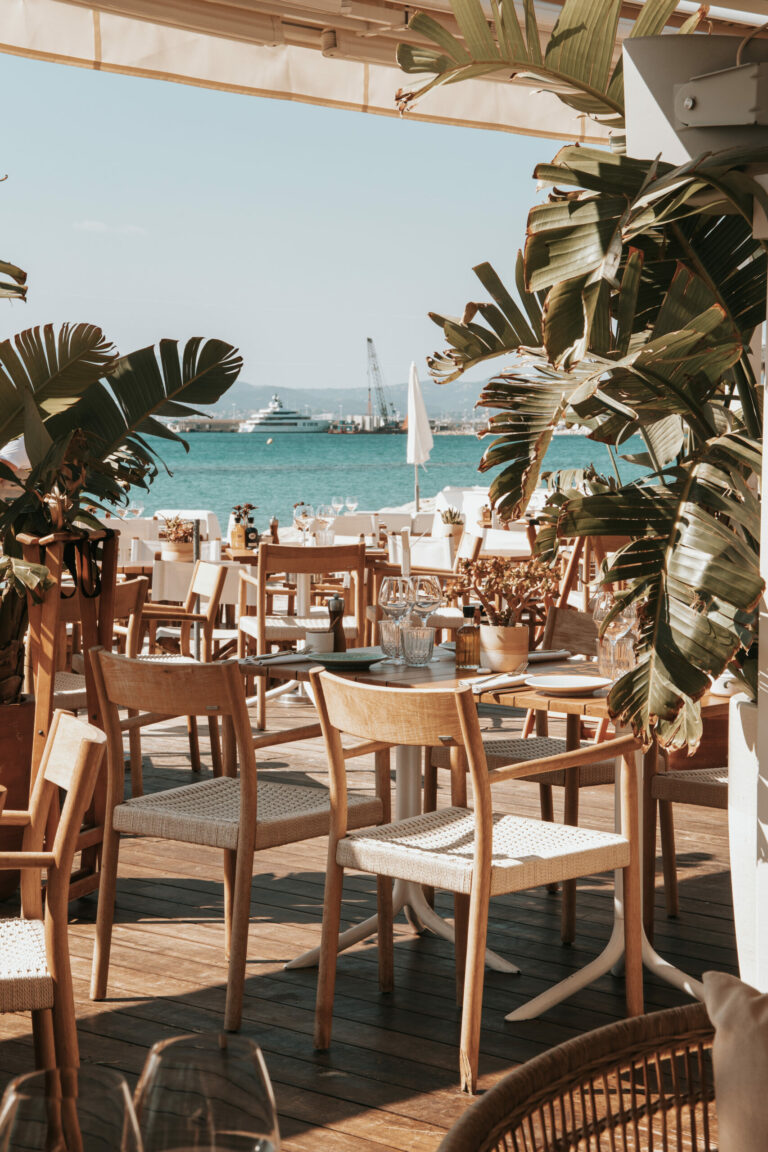 beach club restaurant miramar plage
