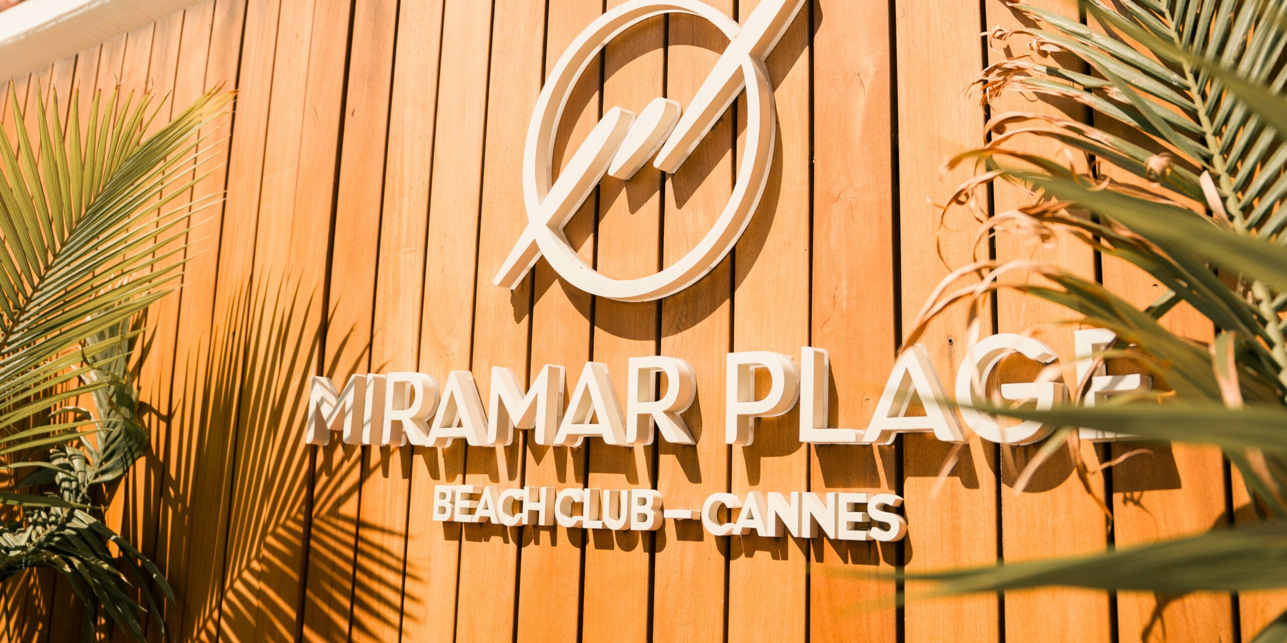 logo plage Miramar Plage 3D décoration logo plage Miramar Plage 3D décoration